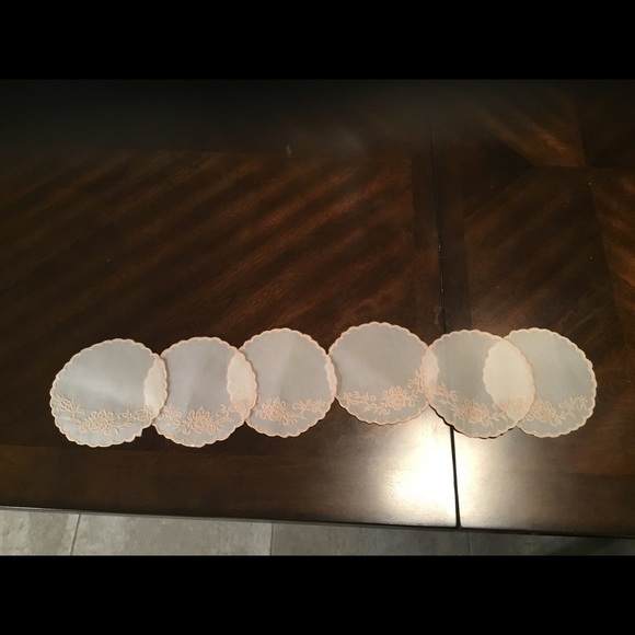 VINTAGE LUXURY SILK TABLECLOTH SETS FOR 6 - Picture 15 of 15